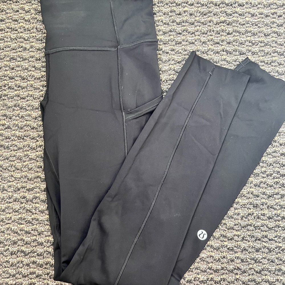 Black LuLu Lemon leggings